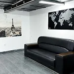 Hostel C'est La Vie Korean Style Minbak Paris *