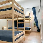 Hostel C'est La Vie Korean Style Minbak Paris *