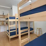 Hostel C'est La Vie Korean Style Minbak Paris Bagnolet