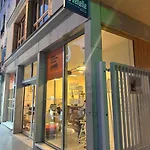 C'est La Vie Korean Style Minbak Paris Hostel Bagnolet