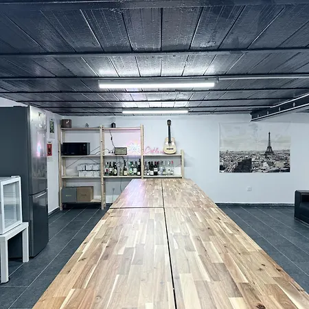 Hostel C'Est La Vie Korean Style Minbak Paris *