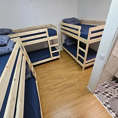 C'est La Vie Korean Style Minbak Paris بيت شباب *